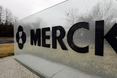 Merck: Σταματά τις έρευνες για το εμβόλιο του κορονοϊού