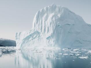 Φωτογραφία για Κλιματική αλλαγή: Σε 23 χρόνια χάθηκαν 28 τρισ. τόνοι πάγου