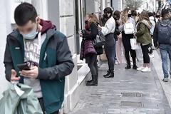 Ανησυχία για τα 842 σημερινά κρούσματα - Μπορεί να αναθεωρηθούν τα μέτρα