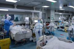 Νέες αποκαλύψεις γιατρού από την Ουχάν: Δεν με άφησαν να σημάνω συναγερμό για τον κορονοϊό