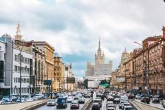 Ρωσία: Χαλαρώνουν τα μέτρα στη Μόσχα - Ανοιχτά μπαρ, εστιατόρια και νυχτερινά κέντρα