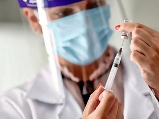 Φωτογραφία για Σταματά τους εμβολιασμούς για δύο εβδομάδες η Μαδρίτη - Δεν έχει εμβόλια