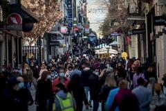 Εισήγηση ειδικών: Να μπει στο «κόκκινο» η Αττική .Τι θα ισχύσει με σχολεία και λιανεμπόριο