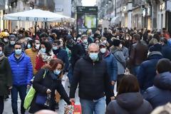 Πώς να παραμείνετε υγιείς ΧΩΡΙΣ κοινωνική απόσταση – Τη λύση δίνουν οι μέλισσες