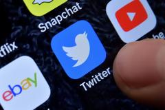 Twitter: Επιστρατεύει πιλοτικά τους χρήστες του στη μάχη κατά των fake news