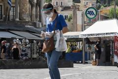 Πού εντοπίζονται τα 1.261 νέα κρούσματα. Τα 649 στην Αττική, «βράζει» το κέντρο της Αθήνας