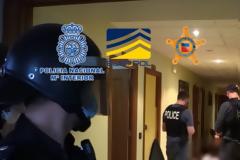 ΕΛΑΣ – Europol: 11 Έλληνες σε διεθνές κύκλωμα – Έβγαζαν κάρτες και εξαπατούσαν τράπεζες των ΗΠΑ