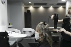 Κομμωτήρια στην Αττική από Δευτέρα με τα νέα μέτρα. Αναλυτικά πότε θα λειτουργούν