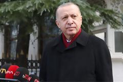 Ερντογάν κατά ΗΠΑ και Μακρόν: «Κοιτάξτε πρώτα τους αστυνομικούς που σκοτώνουν μαύρους και τα Κίτρινα Γιλέκα»