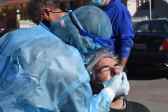 Τρία κρούσματα νοτιοαφρικανικής μετάλλαξης σε 24 ώρες- 236 συνολικά τα μεταλλαγμένα στελέχη
