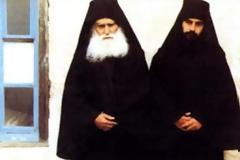 Ο Άγιος Εφραίμ των Κατουνακίων για την ταπεινή απλότητα του σπηλαίου της Βηθλεέμ