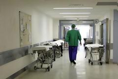 Κέρκυρα: Συνεχείς οι εξετάσεις για τον γιατρό που παρουσίασε πρόβλημα στα κάτω άκρα μετά το εμβόλιο