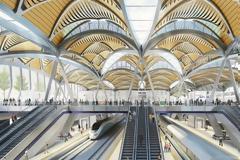 Δείτε πώς το High Speed (νέα γραμμή) ​​θα μπορούσε να φέρει επανάσταση στα βρετανικά τρένα.