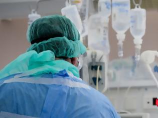 Φωτογραφία για Συναγερμός στην Αττική: Εντολή στους διοικητές νοσοκομείων να αναπτύξουν επιπλέον ΜΕΘ Covid