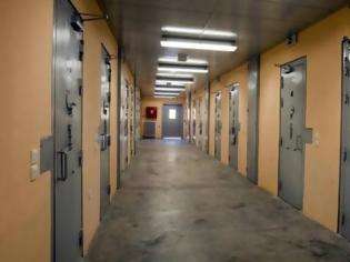 Φωτογραφία για Κορονοϊός: Δεκάδες κρούσματα στις φυλακές Αγίου Στεφάνου στην Πάτρα