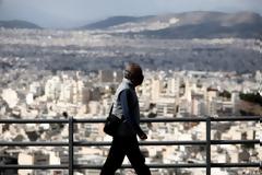 Lockdown: Νέος κωδικός και περισσότερη ώρα για τα ψώνια; Όλα ανοιχτά από Πιερρακάκη