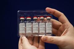 Κοροναϊός Γαλλία - Γερμανία: Ομαδική άρνηση των πολιτών των δύο χωρών να εμβολιαστούν με το σκεύασμα της AstraZeneca