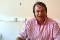 Λογοθετίδης: Αποφύγετε υφασμάτινες μάσκες και περιττές μετακινήσεις