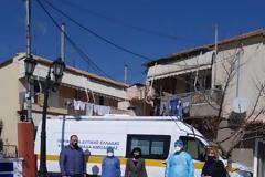 Δειγματοληπτικοί έλεγχοι για κορωνοϊό στα Καλύβια Αγρινίου, παρουσία της Αντιπεριφερειάρχη Μαρίας Σαλμά