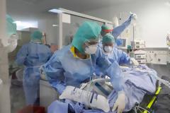 Στο 95% η πληρότητα των ΜΕΘ στην Αττική. Σχέδιο έκτακτης ανάγκης στο ΕΣΥ