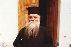 Θαύμα του Γέροντος Ευμενίου του Σαριδάκη: «Ποῦ βλέπεις ὅτι βρεχόμαστε; Καθῆστε κάτω, νά συνεχίσουμε τήν κουβέντα μας»
