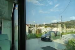 Πάτρα: Τo τρένο περνάει, οι μπάρες δεν το «βλέπουν» Εικόνες.