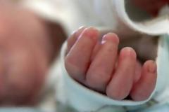 Κορονοϊός: Δύο βρέφη στο Πανεπιστημιακό νοσοκομείο της Πάτρας - Παραμένουν στη ΜΕΘ δύο παιδιά