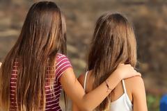 Κορονοϊός: Ποια παιδιά κινδυνεύουν περισσότερο. Συμπτώματα και τι να προσέχουν οι γονείς