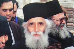 «- Γέροντα Παΐσιε, πως θα μπορέσω την Σαρακοστή να αγωνισθώ περισσότερο στην εγκράτεια;»