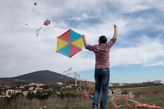 Καθαρά Δευτέρα με ανοιχτά πάρκα και πέταγμα χαρταετού με SMS στο 13033
