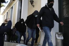 Τρίτη προφυλάκιση για την επίθεση στον αστυνομικό