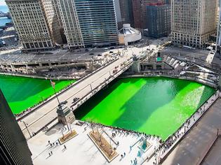 Φωτογραφία για St. Patrick's Day: Πρασίνισε το ποτάμι στο Σικάγο