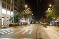 Χαλάρωση lockdown παρά το ρεκόρ κρουσμάτων. Τα μέτρα για λιανεμπόριο και απαγόρευση κυκλοφορίας