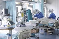 Με ρεκόρ διασωληνωμένων η σύσκεψη των λοιμωξιολόγων σήμερα – Προβληματισμός για το Πάσχα
