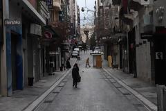 Τελεσίγραφo Εμπορικού Συλλόγου: Ή ανοίγετε το λιανεμπόριο ή κινητοποιήσεις