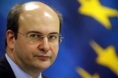 Ποιοι θα λάβουν αποζημίωση 534 ευρώ και τον Απρίλιο – Παράταση στα επιδόματα ανεργίας