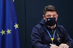 Συνεδριάζουν τώρα οι λοιμωξιολόγοι. Τι θα ανακοινώσει ο Χαρδαλιάς το απόγευμα
