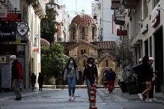 Ανοίγει το λιανεμπόριο, ελεύθερη μετακίνηση από δήμο σε δήμο τα Σαββατοκύριακα. Για 12/4 πάνε τα σχολεία