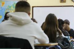 Lockdown: Το χρονοδιάγραμμα για το άνοιγμα των σχολείων. Τέλος του μήνα οι αποφάσεις για εστίαση