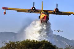 Σε εξέλιξη φωτιά σε δασική έκταση στο Χιλιομόδι Κορινθίας
