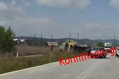 Φορτηγό ντελαπάρισε στις ράγες στην παλιά εθνική Κορίνθου – Άργους.