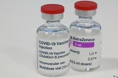Εμβόλιο AstraZeneca: Παύση εμβολιασμών στους κάτω των 50 ζητείται και στην Βρετανία