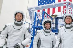 Η NASA επέλεξε την SpaceX για την επιστροφή στη Σελήνη