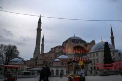 Spiegel για Αγία Σοφία: «Ο ιμάμης που σίγησε» και το παρασκήνιο της αιφνιδιαστικής παραίτησης
