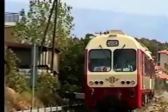 Τρένα μια άλλης εποχής στη γραμμή από Πειραιά  έως Κόρινθο. Βίντεο.