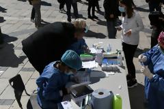 Πώς κατανέμονται τα 1.400 νέα κρούσματα - Ο χάρτης