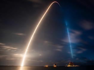 Φωτογραφία για Ο πύραυλος της SpaceX έφτασε στον Διεθνή Διαστημικό Σταθμό