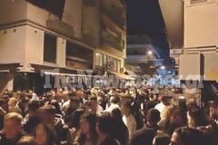 Βόλος: Κουβάδες με νερό από τα μπαλκόνια σε νεαρούς που έκαναν κορονοπάρτι για να φύγουν
