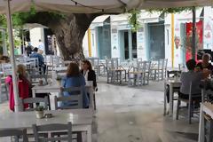 Καταργείται από την Δευτέρα του Πάσχα η απαγόρευση στις διαδημοτικές μετακινήσεις