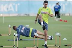 Φεύγει ο Μπόλονι, μένει ο Μπουζούκης